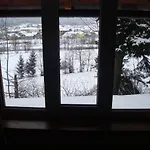 بيت للعطل House Beskyd سكول
